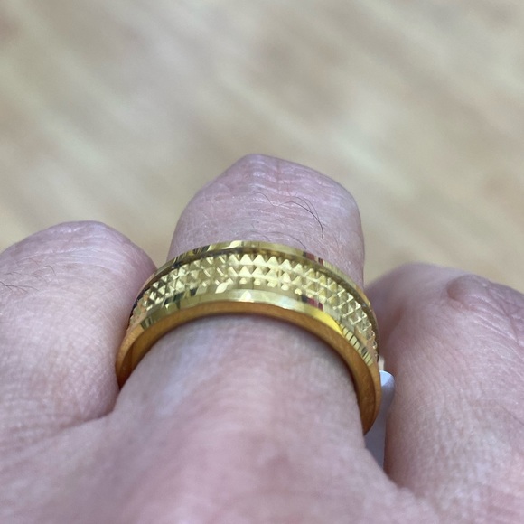 8mm Men Women Tungsten Ring Yellow Gold plated Jagged center - Picture 3 of 7